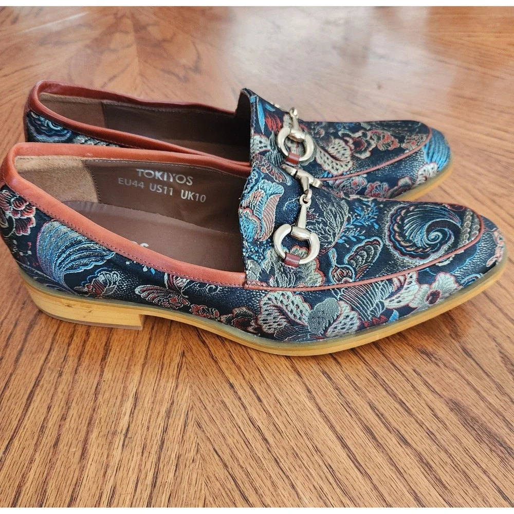 Tokiyos Mens Tapestry Bit Loafers